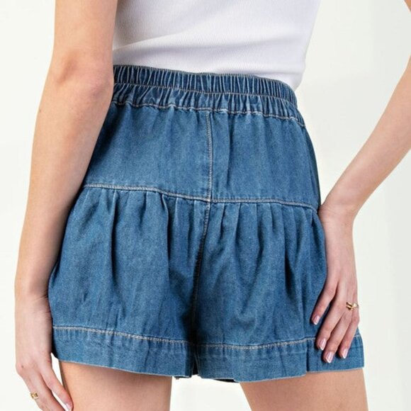 Shauna Tiered Shorts - Picture 8 of 12